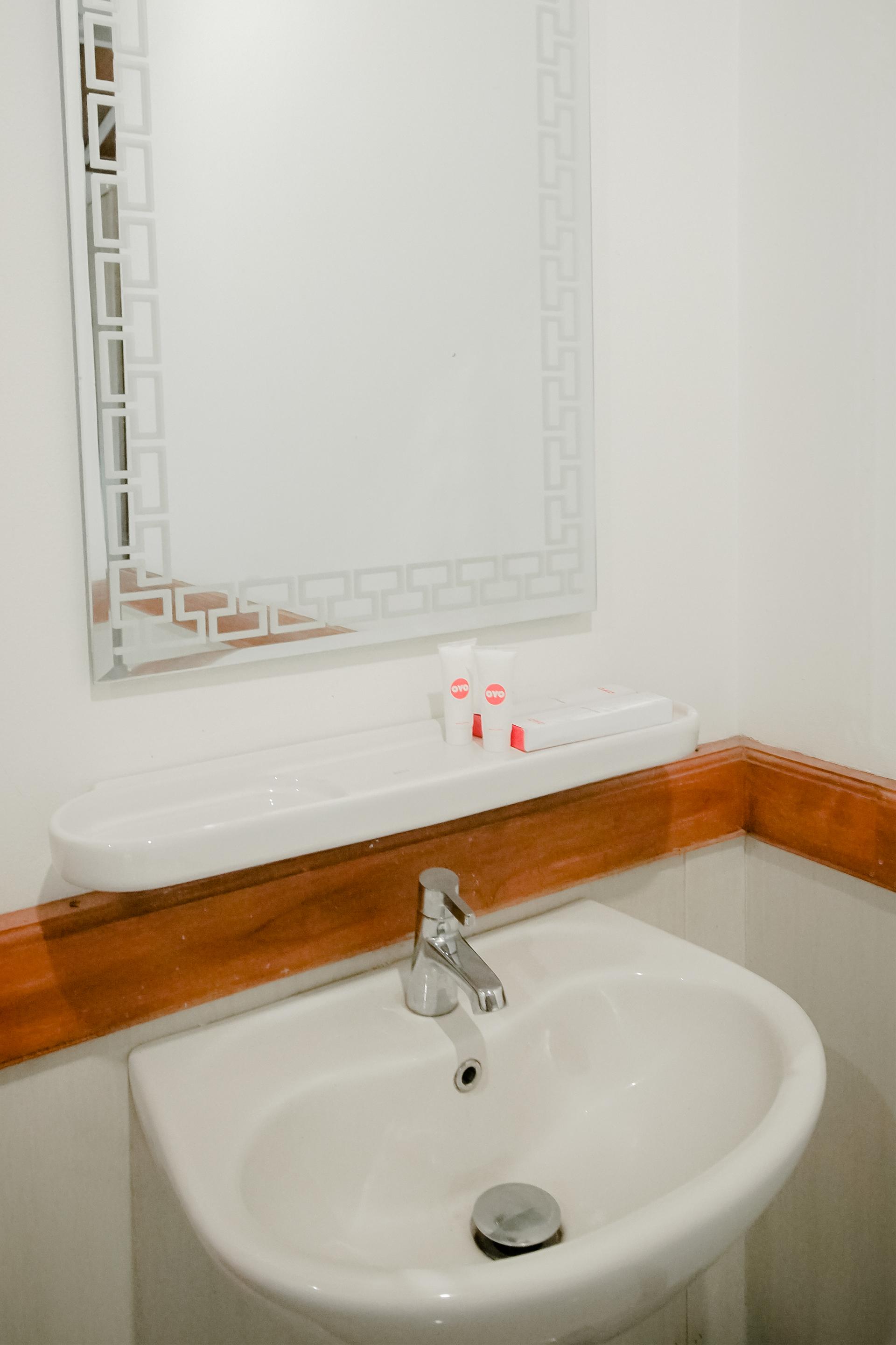 Oyo 1209 Tirtasari Nice Guesthouse 万隆 外观 照片