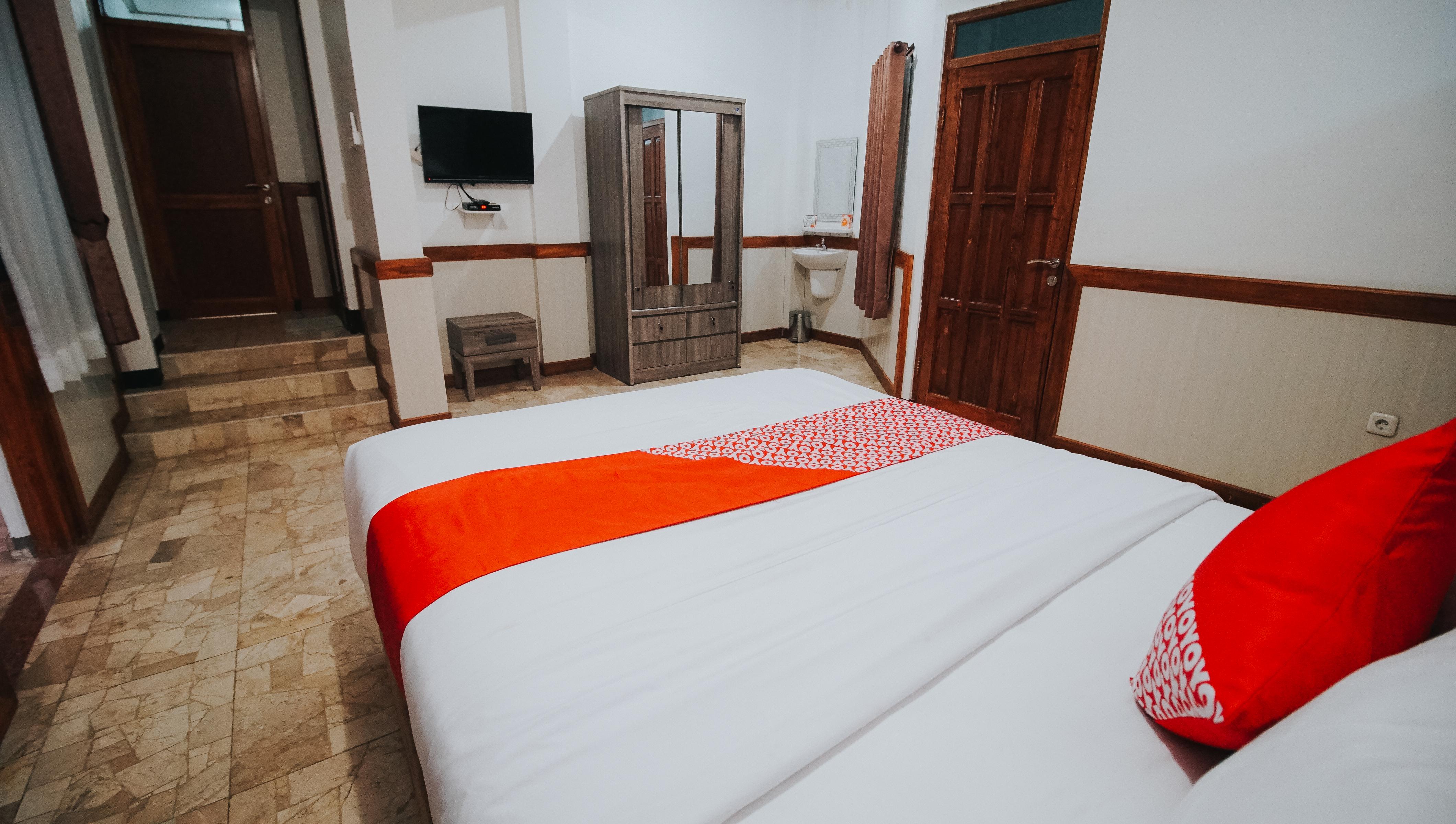 Oyo 1209 Tirtasari Nice Guesthouse 万隆 外观 照片