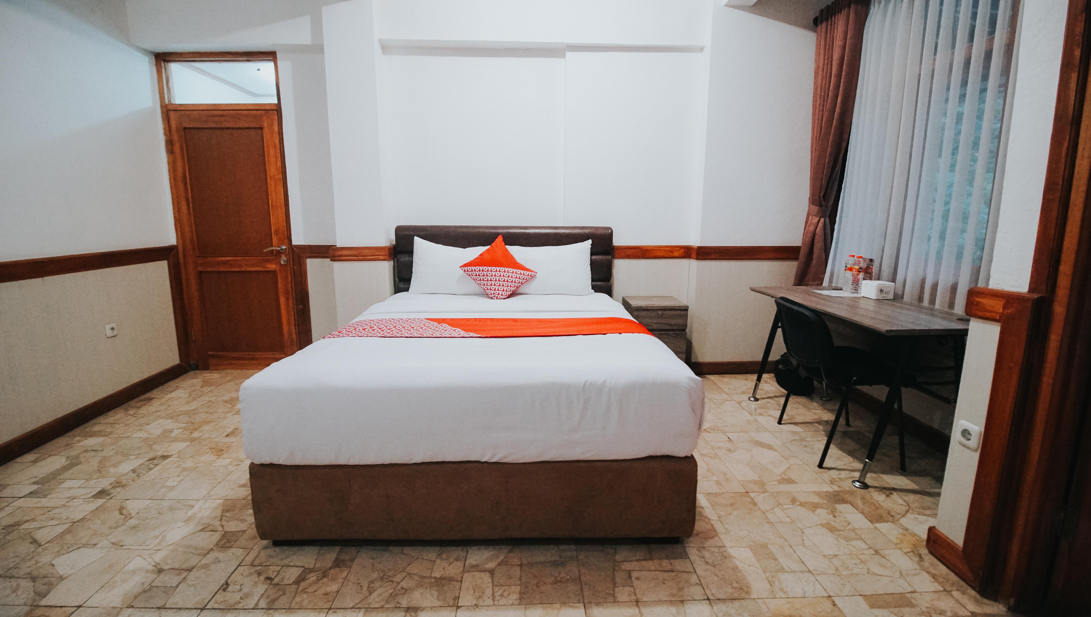 Oyo 1209 Tirtasari Nice Guesthouse 万隆 外观 照片