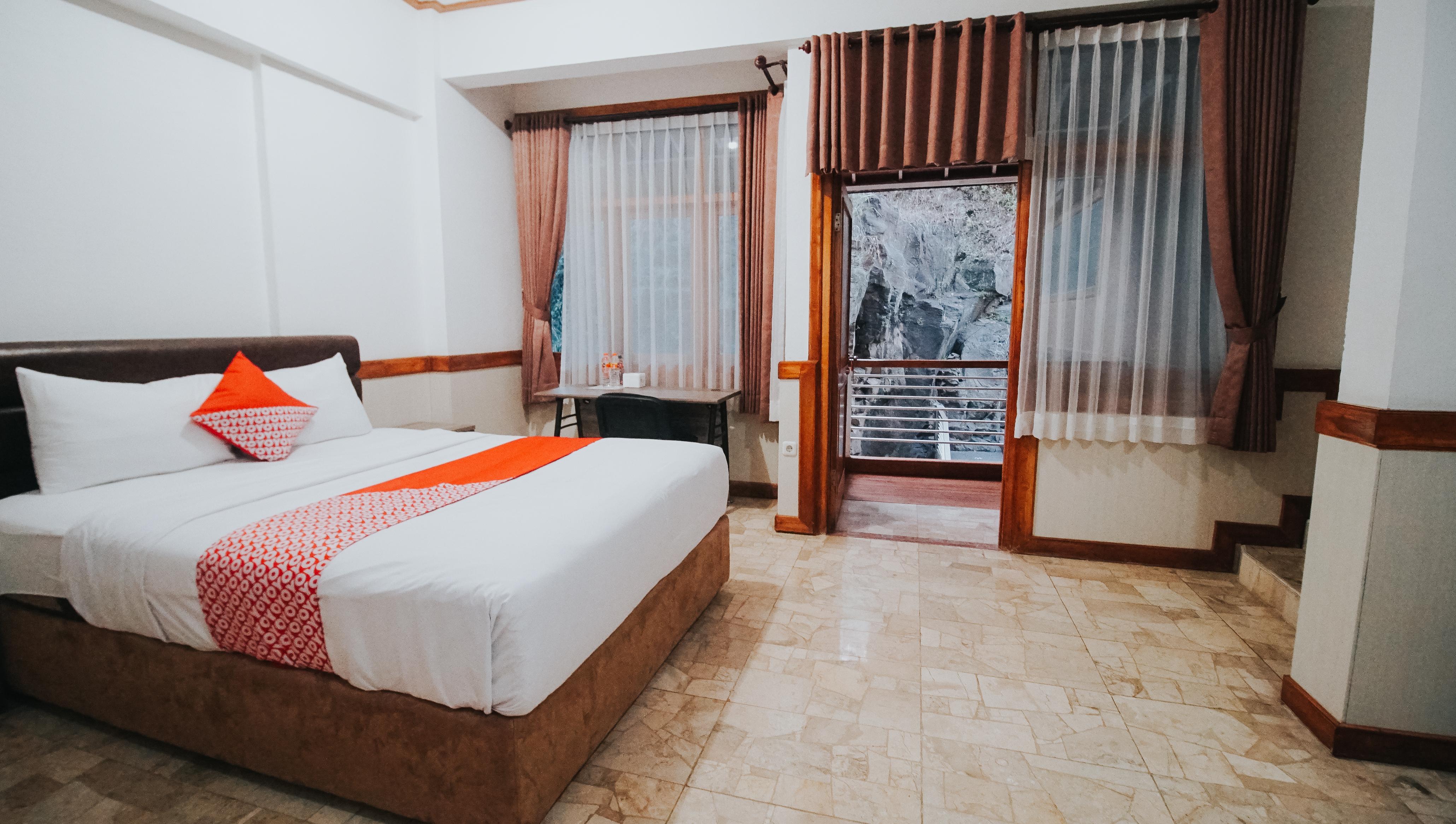 Oyo 1209 Tirtasari Nice Guesthouse 万隆 外观 照片