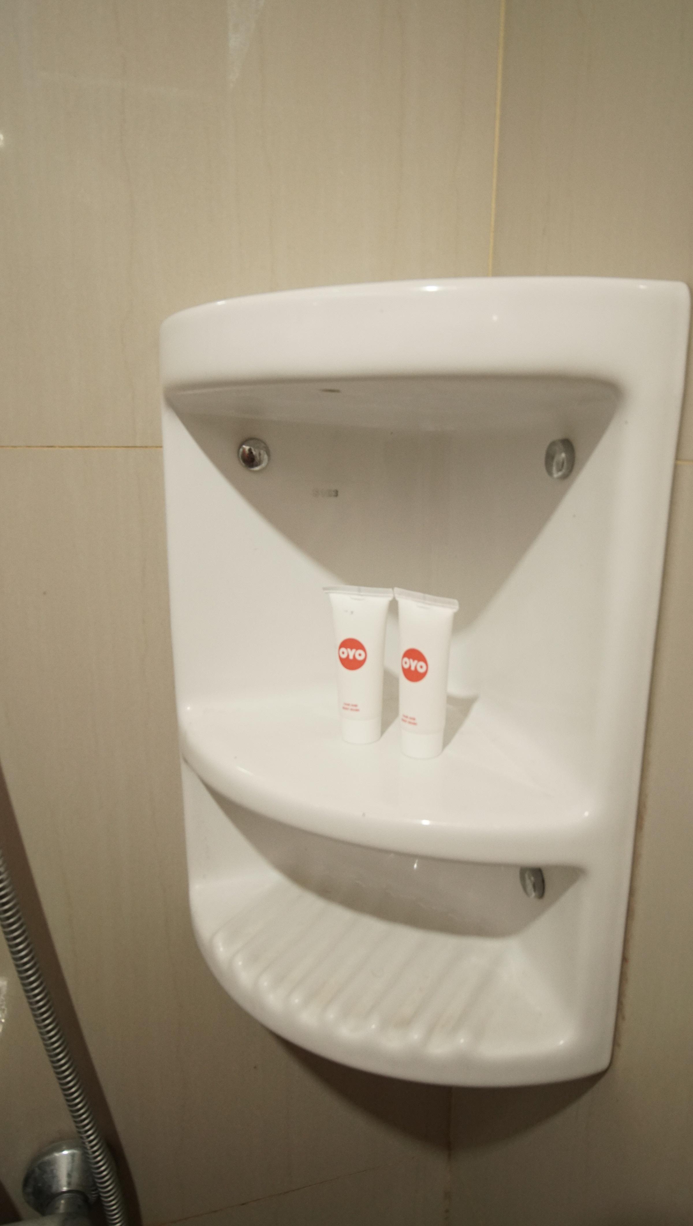 Oyo 1209 Tirtasari Nice Guesthouse 万隆 外观 照片