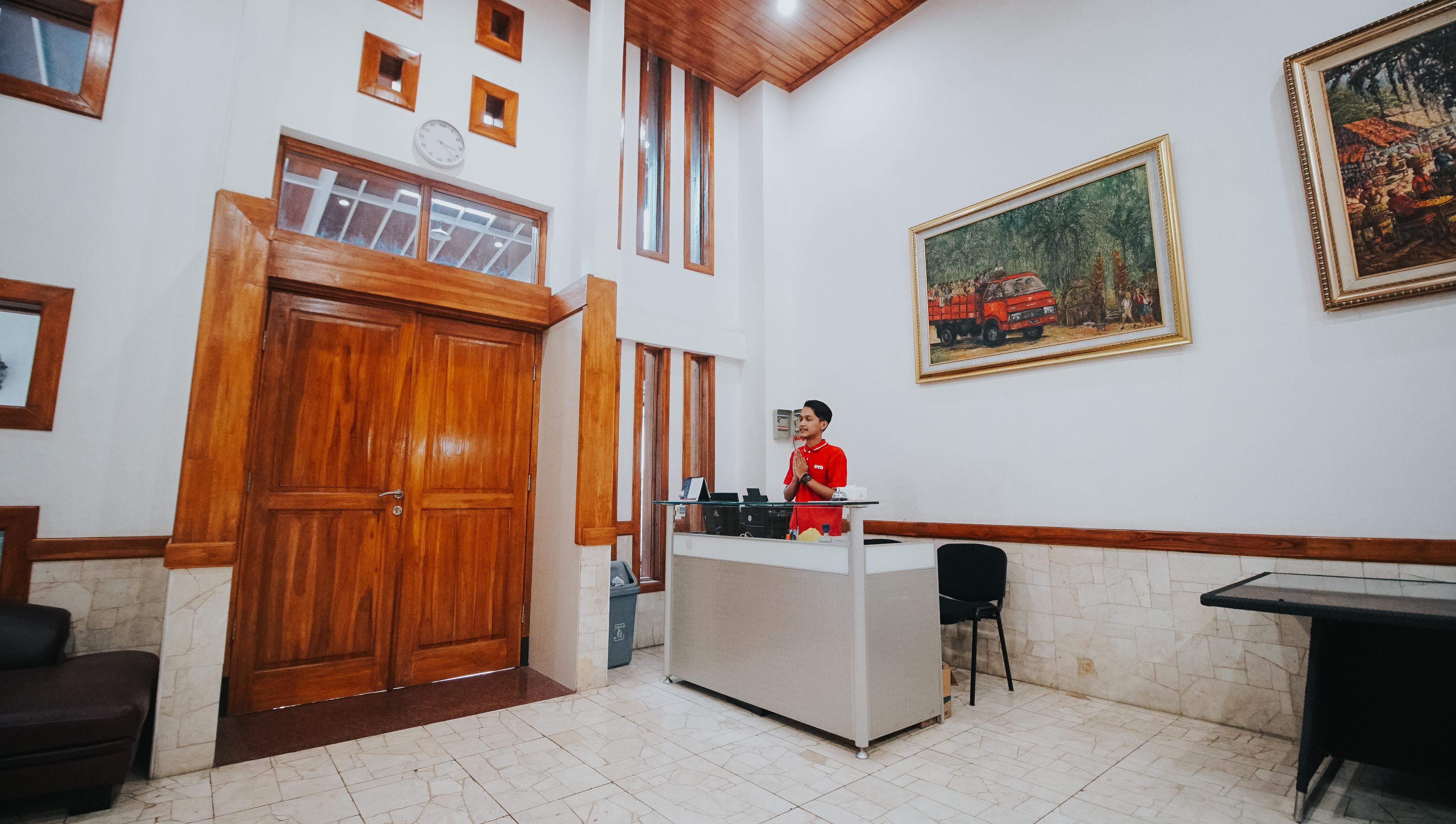 Oyo 1209 Tirtasari Nice Guesthouse 万隆 外观 照片