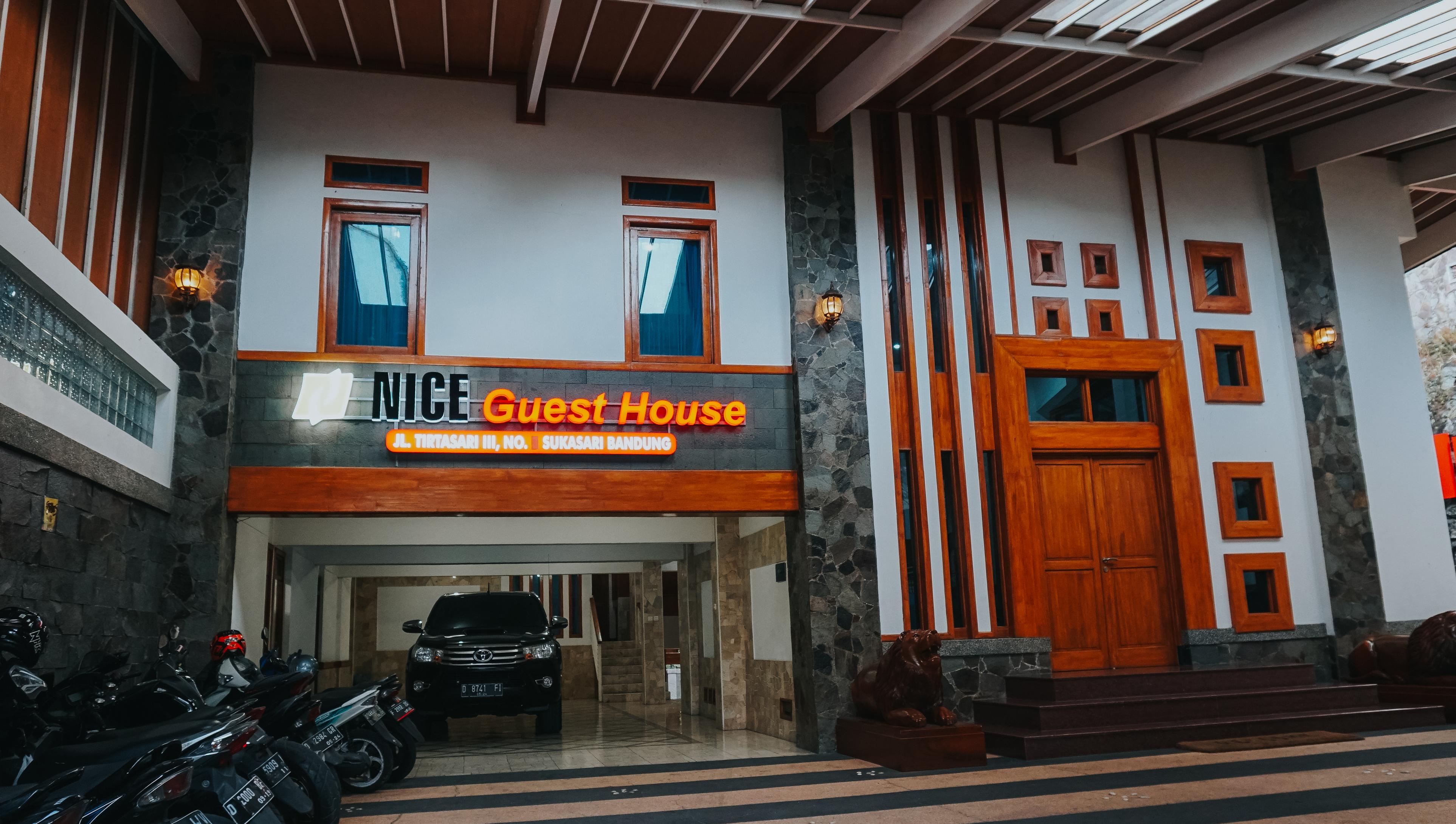 Oyo 1209 Tirtasari Nice Guesthouse 万隆 外观 照片
